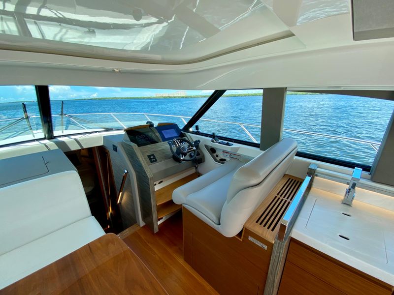 2020 Tiara Yachts C 44 Coupe