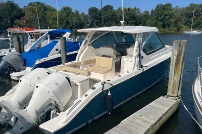 Pursuit DC 295 Dual Console