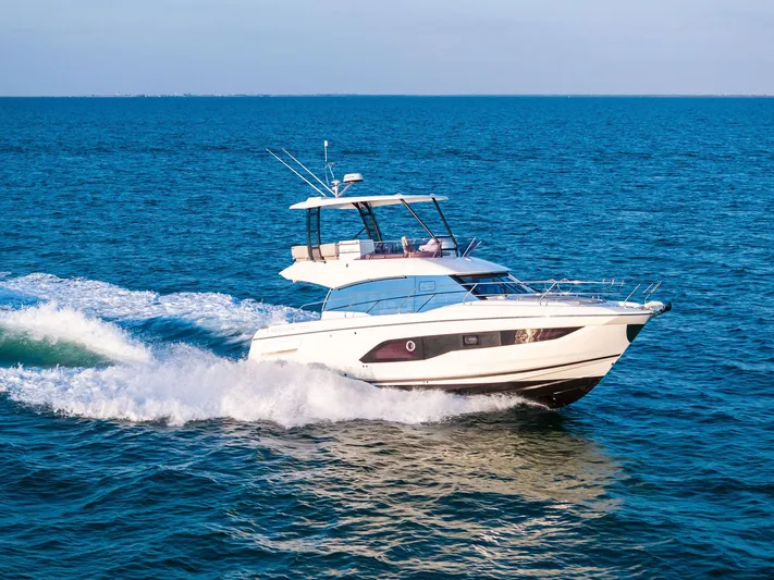 Spirit Led Yacht Photos Pics 2022 Prestige 420 Flybridge- SPIRIT LED