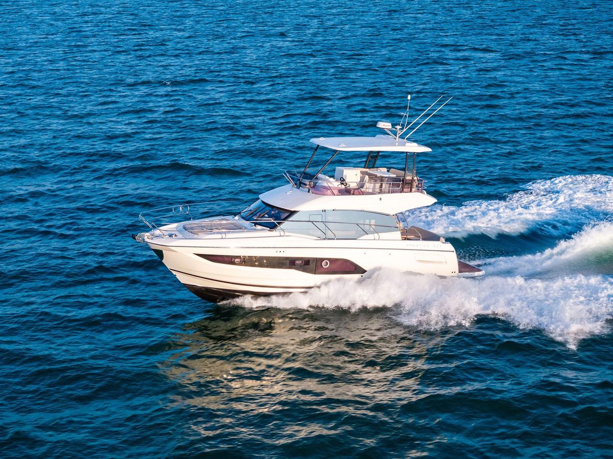 2022 Prestige 42 