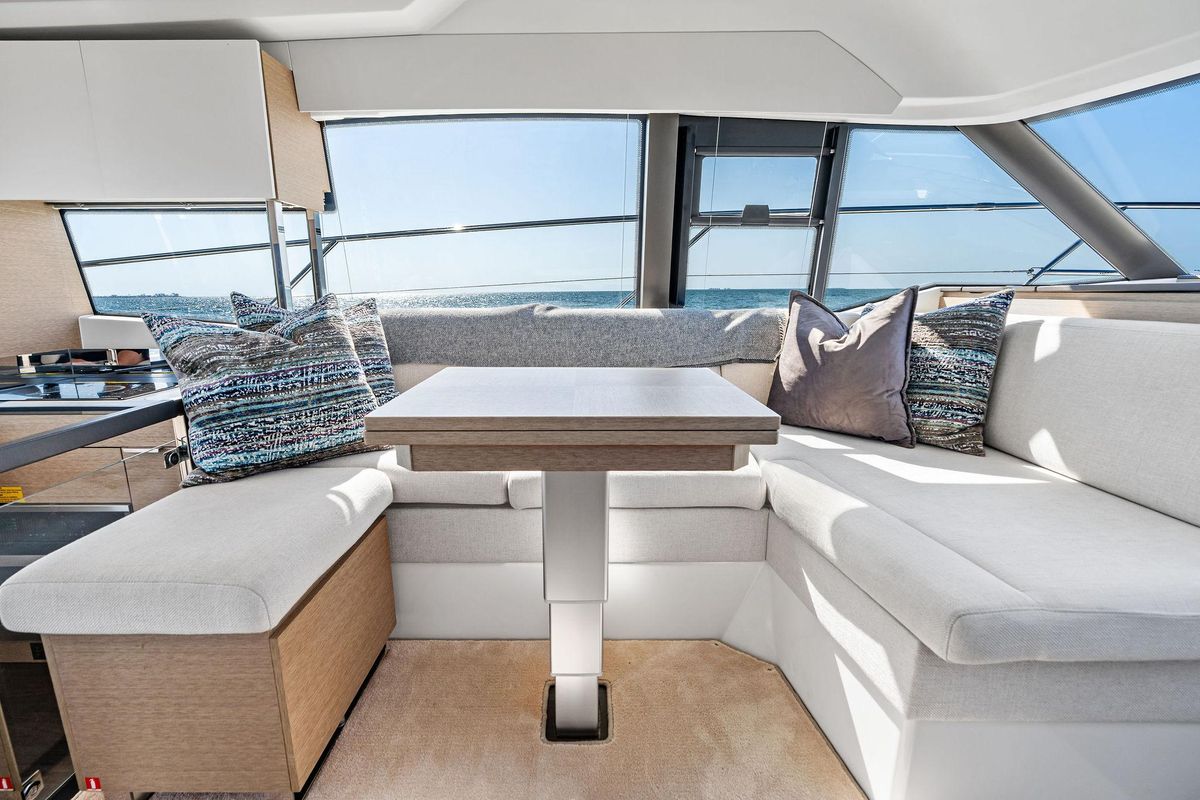 2022 Prestige 42 