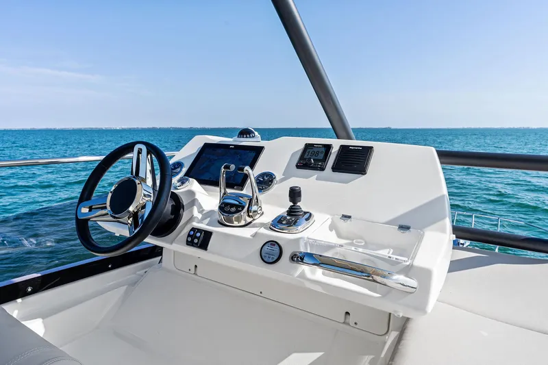 Spirit Led Yacht Photos Pics 2022 Prestige 420 Flybridge- SPIRIT LED- Flybridge Helm