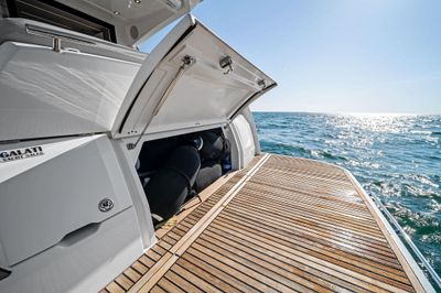 Yacht