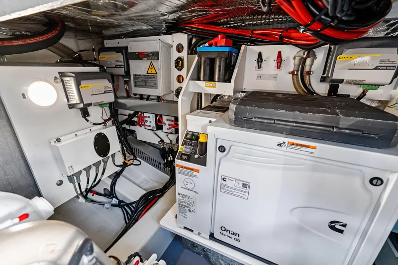 Spirit Led Yacht Photos Pics 2022 Prestige 420 Flybridge- SPIRIT LED- Engine room