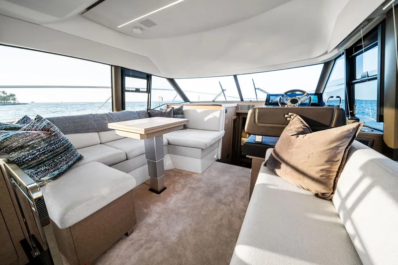 Spirit Led Yacht Photos Pics 2022 Prestige 420 Flybridge- SPIRIT LED-Salon