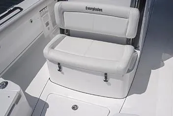  Yacht Photos Pics Manufacturer Provided Image: 2020 Everglades 273 Center Console boat seating area with white cushioned bench.