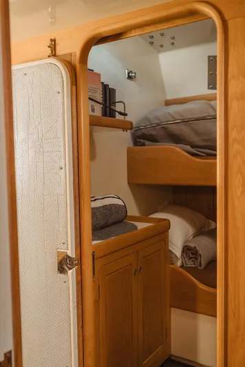 Southern Direction Yacht Photos Pics 