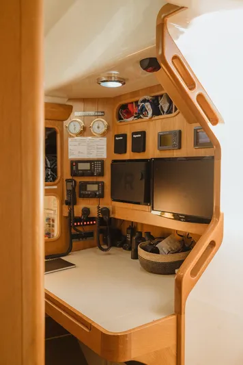 Southern Direction Yacht Photos Pics 