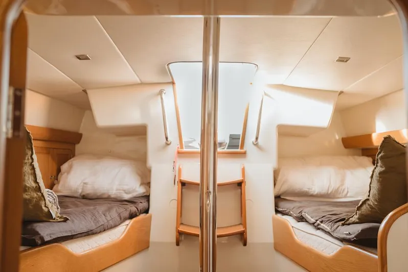 Southern Direction Yacht Photos Pics 