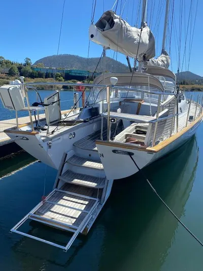 Southern Direction Yacht Photos Pics 