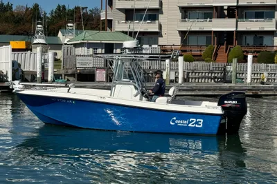 Coastal Coastal 23 Center Console
