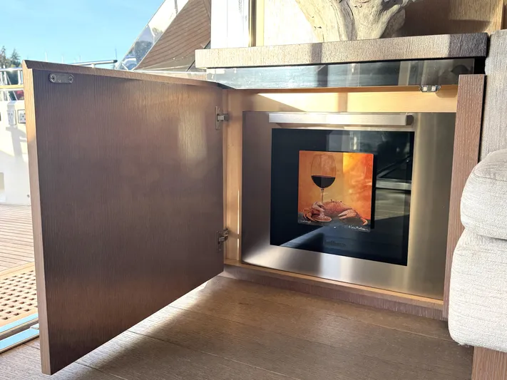 Salve Sol Yacht Photos Pics 