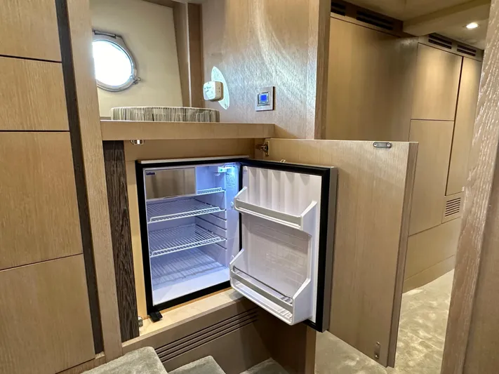 Salve Sol Yacht Photos Pics 