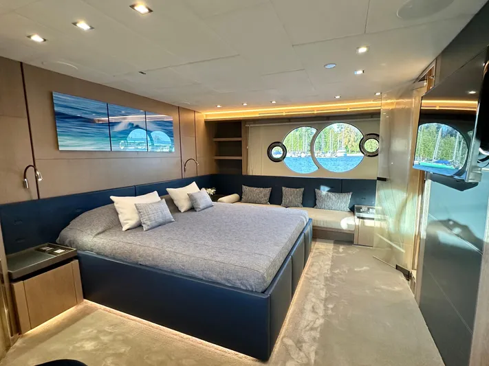 Salve Sol Yacht Photos Pics 