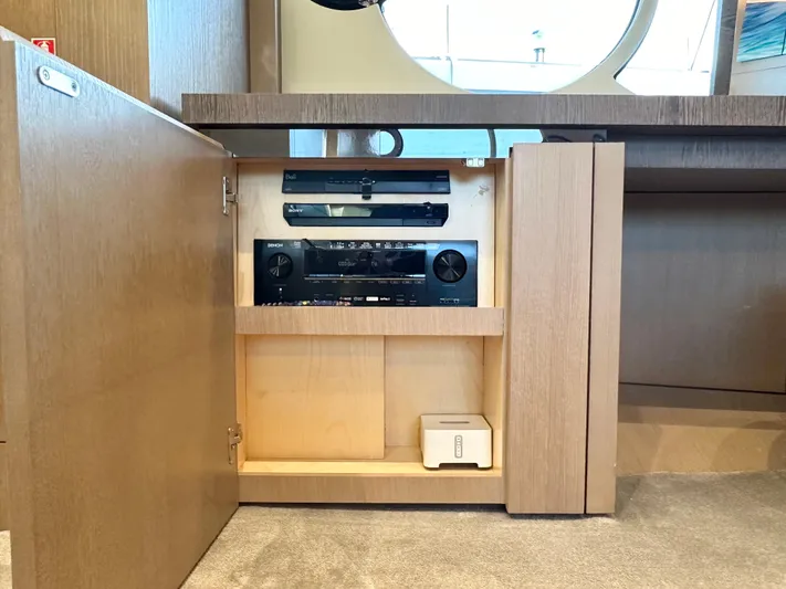 Salve Sol Yacht Photos Pics 