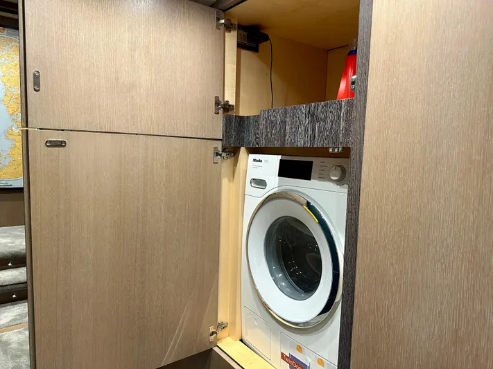 Salve Sol Yacht Photos Pics 