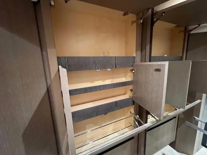 Salve Sol Yacht Photos Pics 