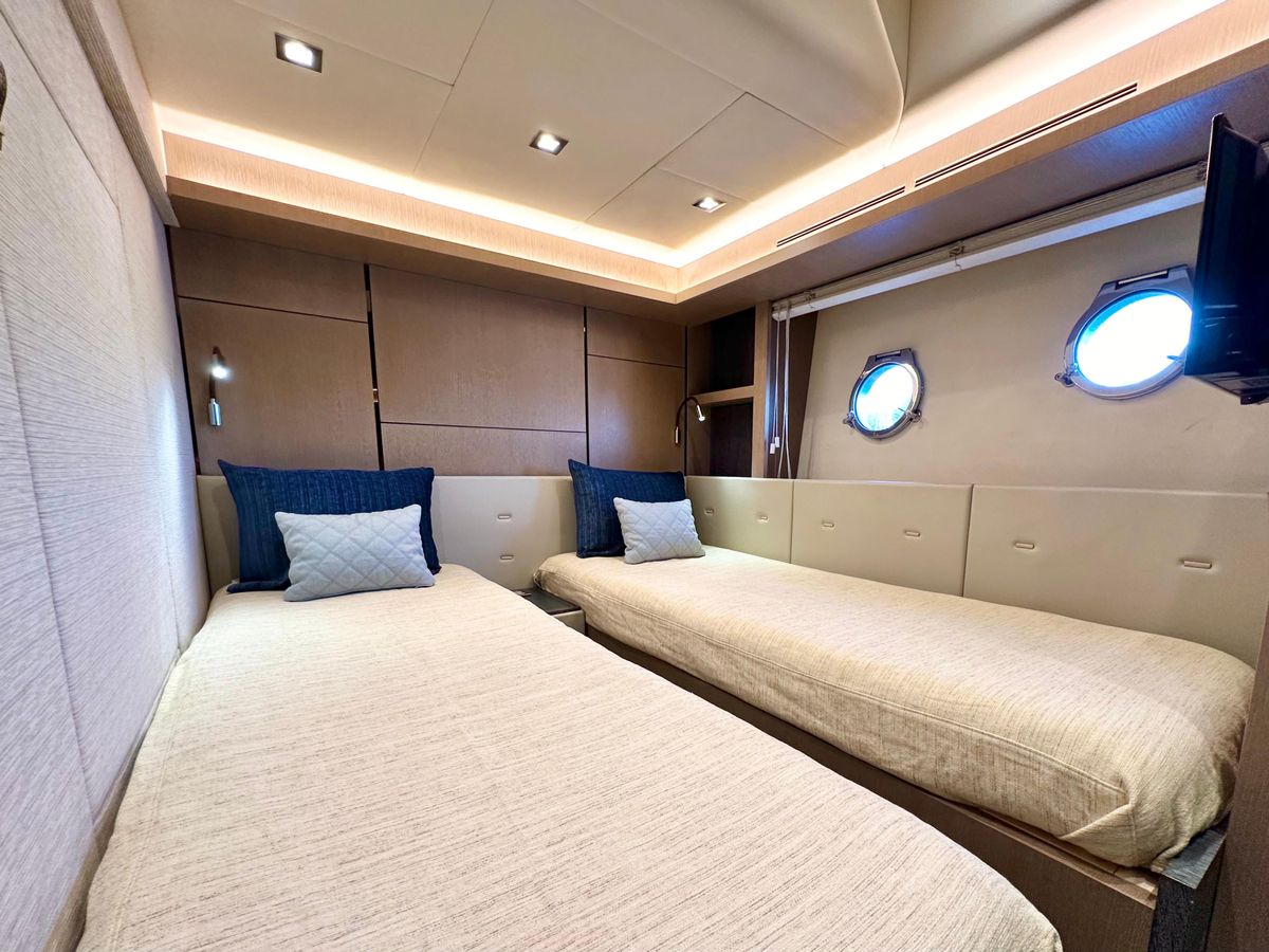 2020 Monte Carlo Yachts 70 