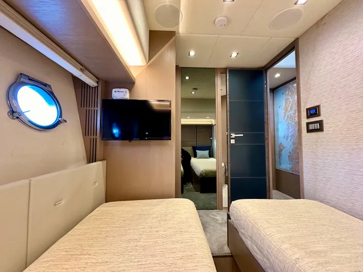 Salve Sol Yacht Photos Pics 