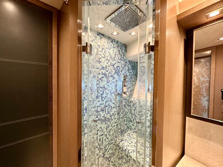 Salve Sol Yacht Photos Pics 