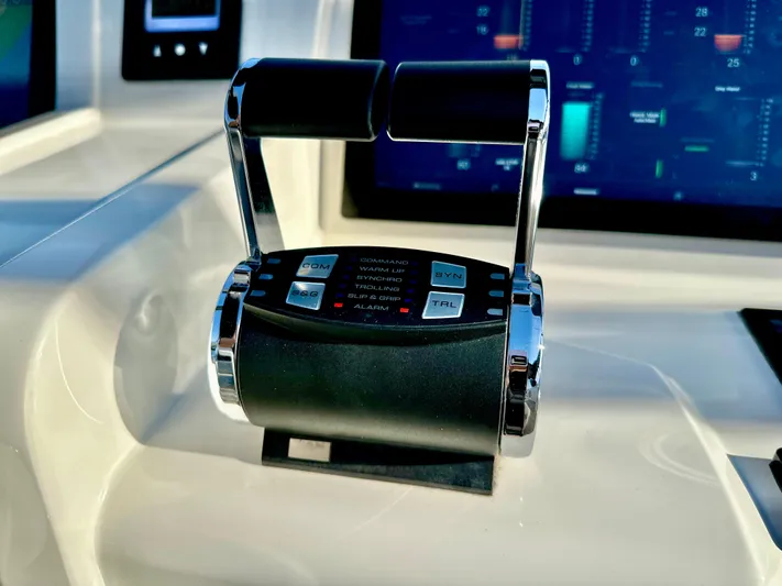 Salve Sol Yacht Photos Pics 