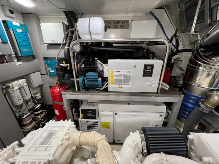 Salve Sol Yacht Photos Pics 