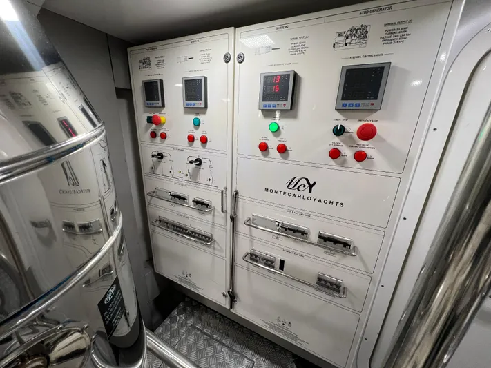 Salve Sol Yacht Photos Pics 