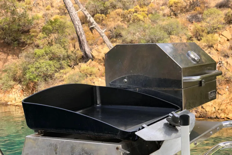 Kishta Yacht Photos Pics 47 power catamaran for sale