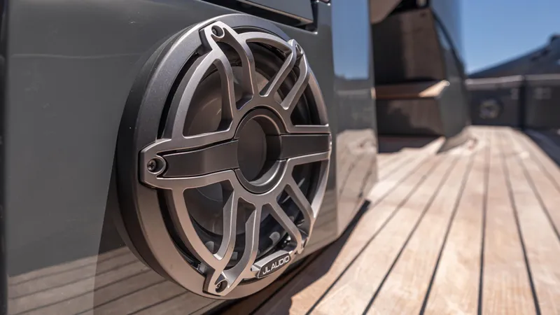 Skipper 38 Twin Mercury 400 Verado - Sunbed Ed. Yacht Photos Pics 