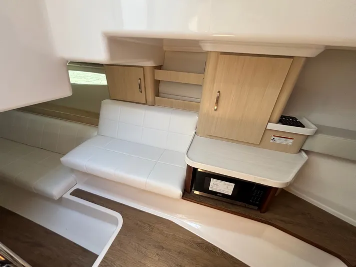  Yacht Photos Pics 2026 REGAL 36 XO - Image 18