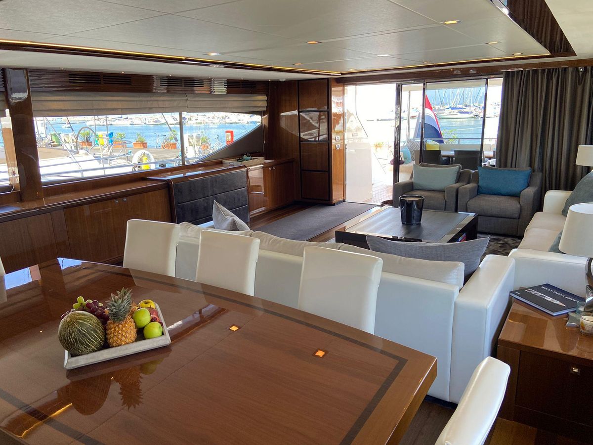 2013 Princess 98 