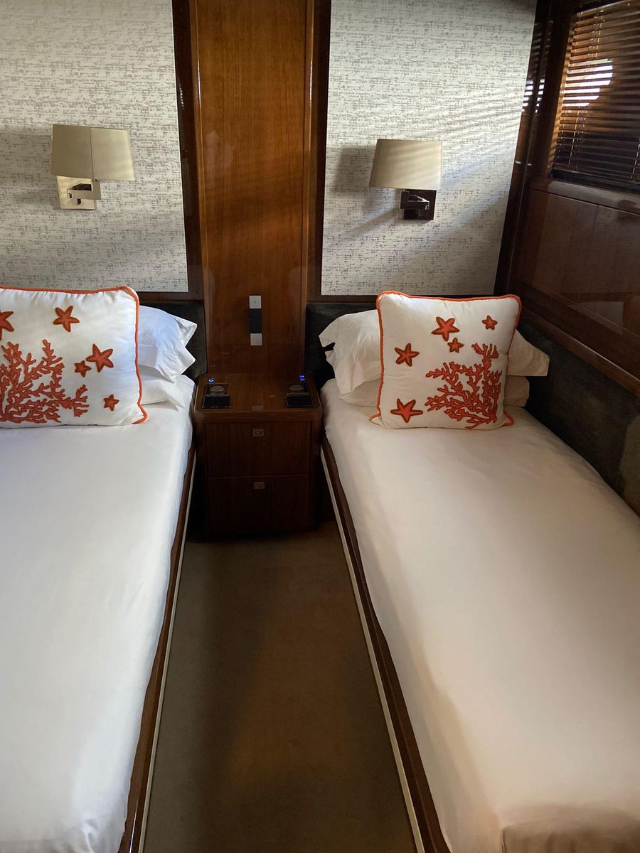 2013 Princess 98 