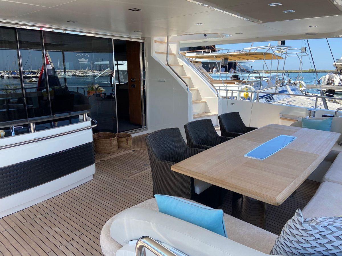 2013 Princess 98 