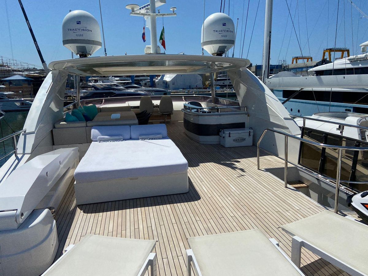2013 Princess 98 