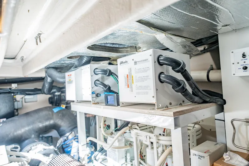 No Shoes Yacht Photos Pics 