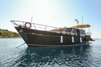 1981 Motor Yacht MAESTRALE II