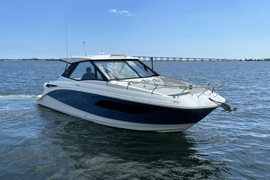 2021 Sea Ray Sundancer 320 OB