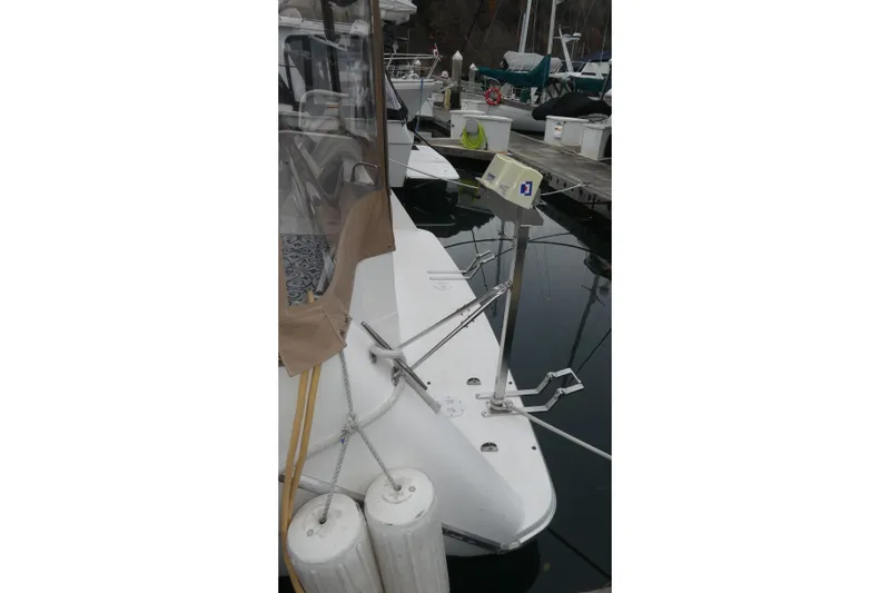  Yacht Photos Pics 1994 Bayliner 4388 Motor Yacht docked, featuring deck details and mooring equipment.