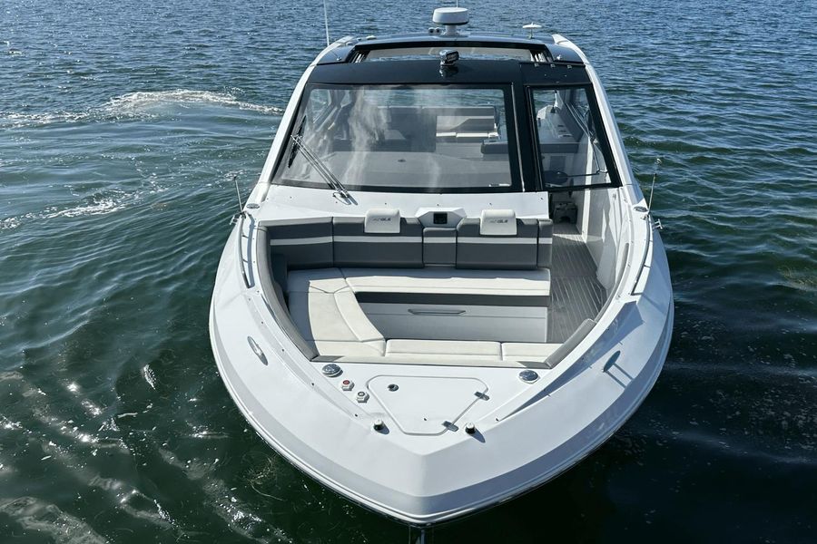 2021 Cruisers Yachts 42 GLS-OB