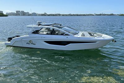 Cruisers Yachts 42 GLS-OB