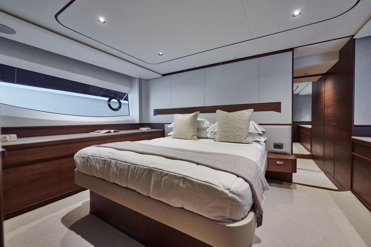 2024 Princess 66 