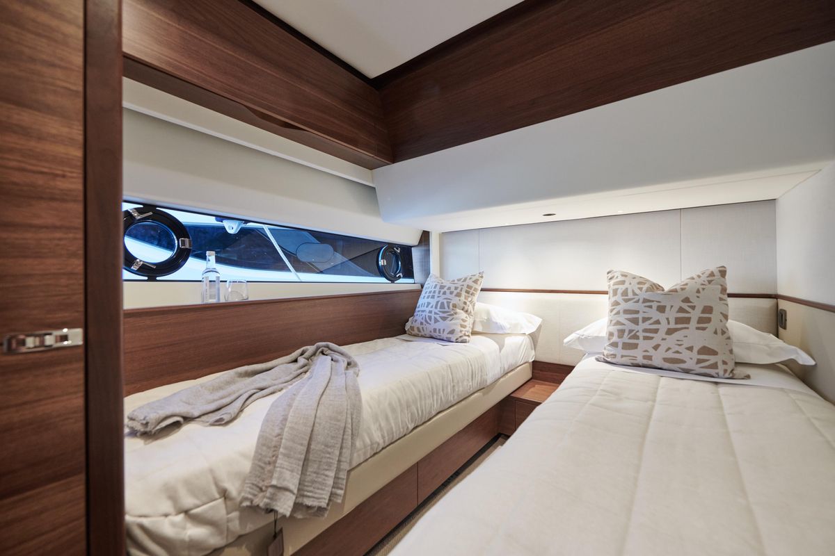 2024 Princess 66 