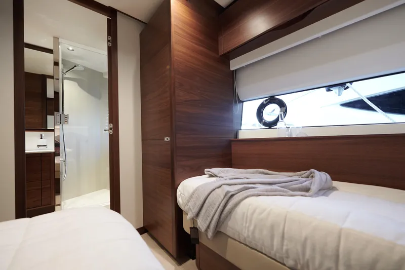  Yacht Photos Pics Photo of the boat in question