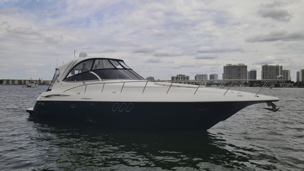 2009 Cruisers Yachts 460 Express