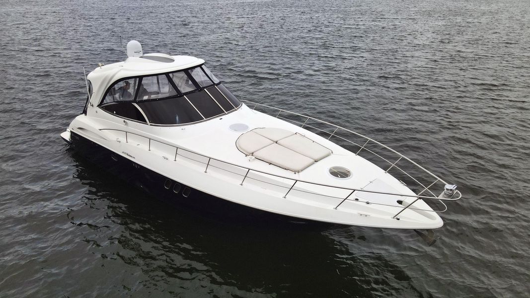 2009 Cruisers Yachts 460 Express