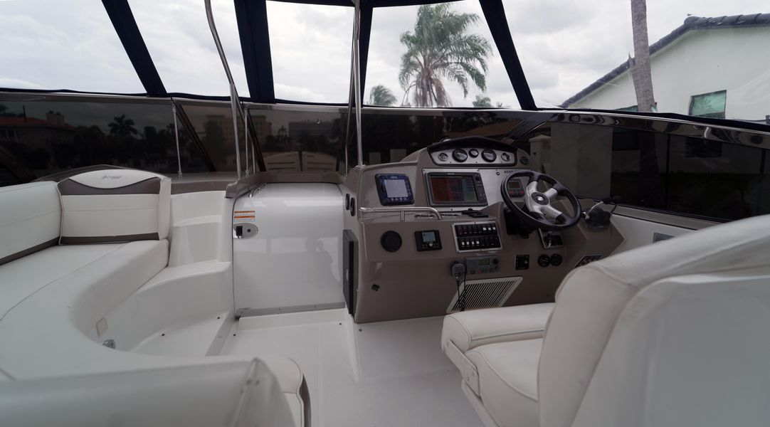 2009 Cruisers Yachts 460 Express