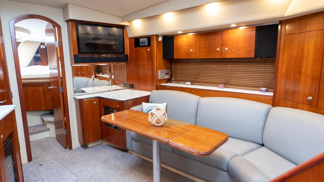 2009 Cruisers Yachts 460 Express