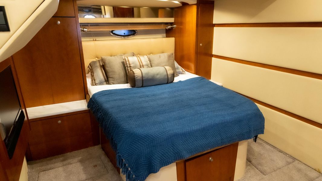 2009 Cruisers Yachts 460 Express