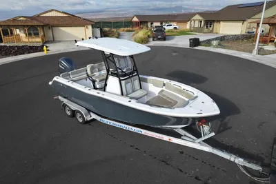 Sea Fox 248 Commander