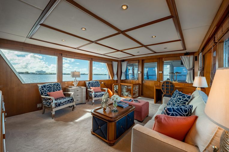 1985-90-cheoy-lee-motor-yacht